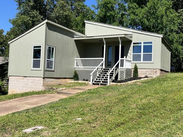 345 Hawkins Street, Batesville, AR 72501