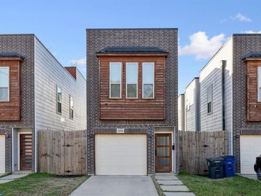 2224 Dyson Street , Dallas, TX 75215
