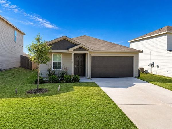 145 Bluebonnet Way , Granbury, TX 76048