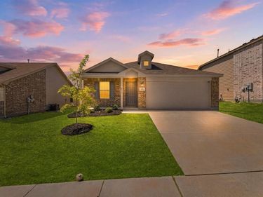 357 Dry Canyon Way, Fort Worth, TX 76177