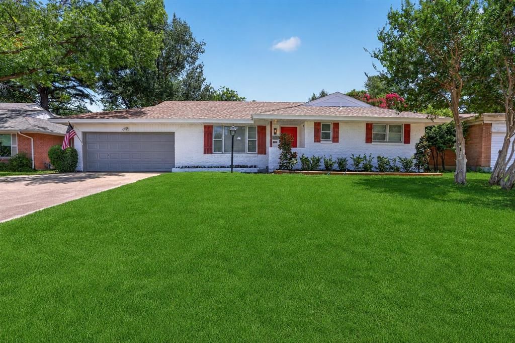 1207 College Oaks Drive, Arlington, TX 76010 Main Photo
