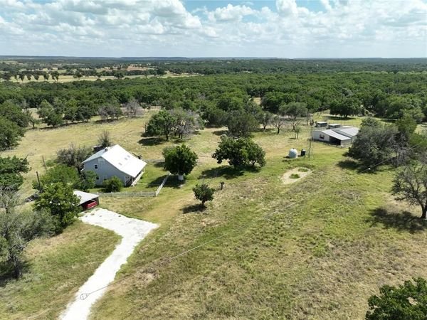 895 County Road 2480 , Hico, TX 76457