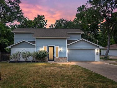 2107 Elmwood Boulevard, Dallas, TX 75224