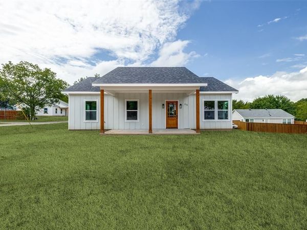 216 W Cardinal, Ector, TX 75439