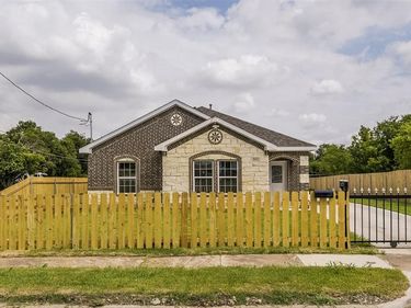 2614 Marjorie Avenue, Dallas, TX 75216