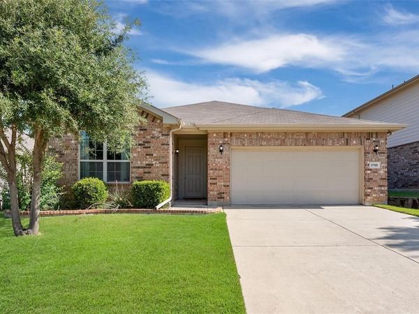 5709 Del Rey Drive, Denton, TX 76208