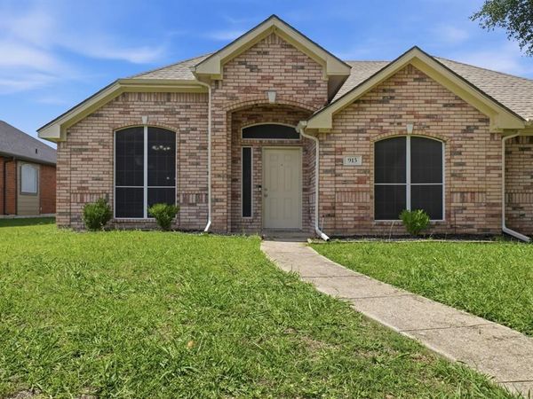915 Sea Shell Drive, Mesquite, TX 75149