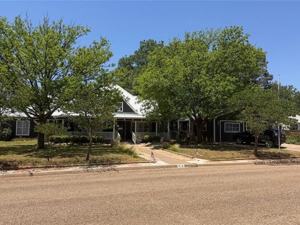 908 15th Street, Paducah, TX 79248