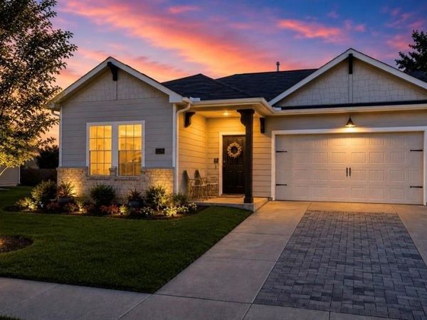 2208 Chebi Lane , Denton, TX 76209