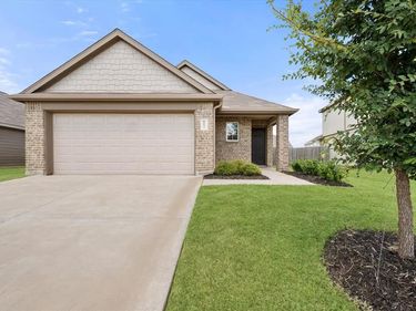 10625 Bleat Street, Fort Worth, TX 76036