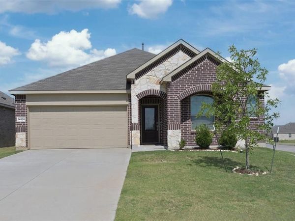 14800 Devils Claw Trail, Fort Worth, TX 76052