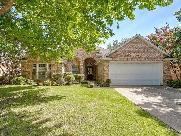 14 Zachary Court , Mansfield, TX 76063
