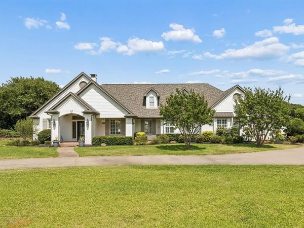 5401 Hidden Valley Court , Mansfield, TX 76063