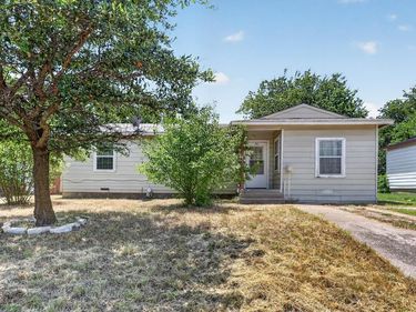 4912 Borden Drive, Fort Worth, TX 76116