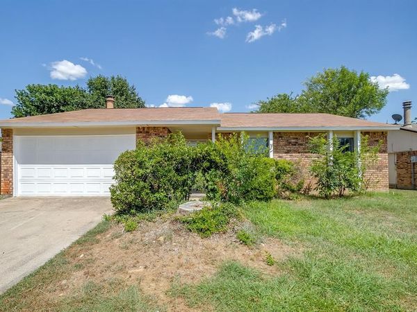 7805 Evening Star Drive, Fort Worth, TX 76133