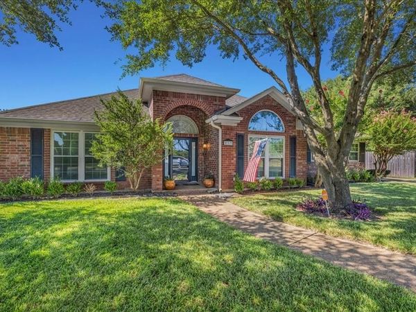 812 Country Lane Drive, Waco, TX 76657