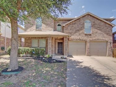9241 Oldwest Trail, Fort Worth, TX 76131