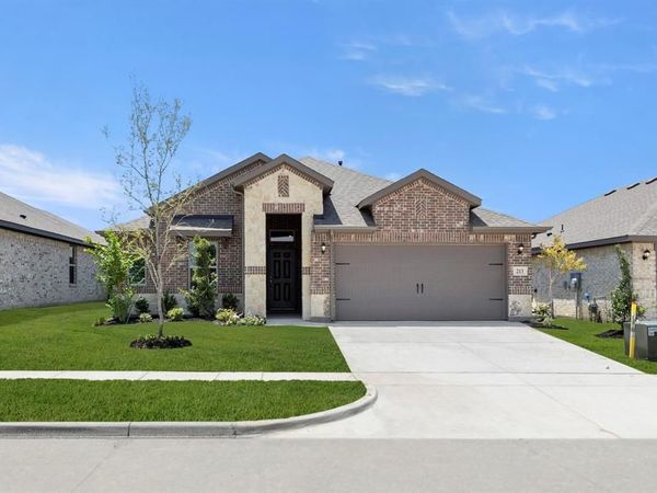 213 Van Horn Drive, Terrell, TX 75160