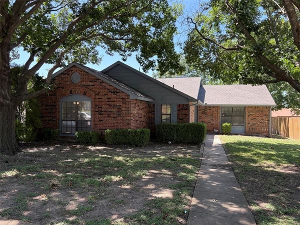 1362 Southridge Drive, Lancaster, TX 75146