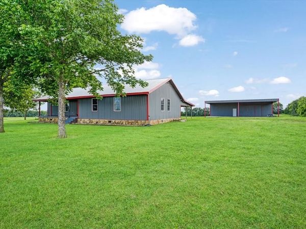 258 County Road 14665 , Paris, TX 75462