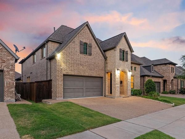 4528 Sir Craig Drive , Carrollton, TX 75010