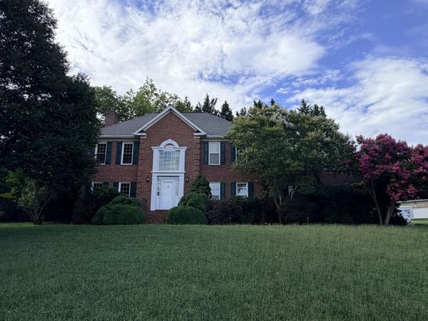 1840 Mountain View RD , Vinton, VA 24179