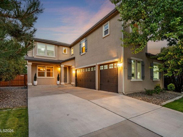 5174 Komatite Court, Sparks, NV 89436