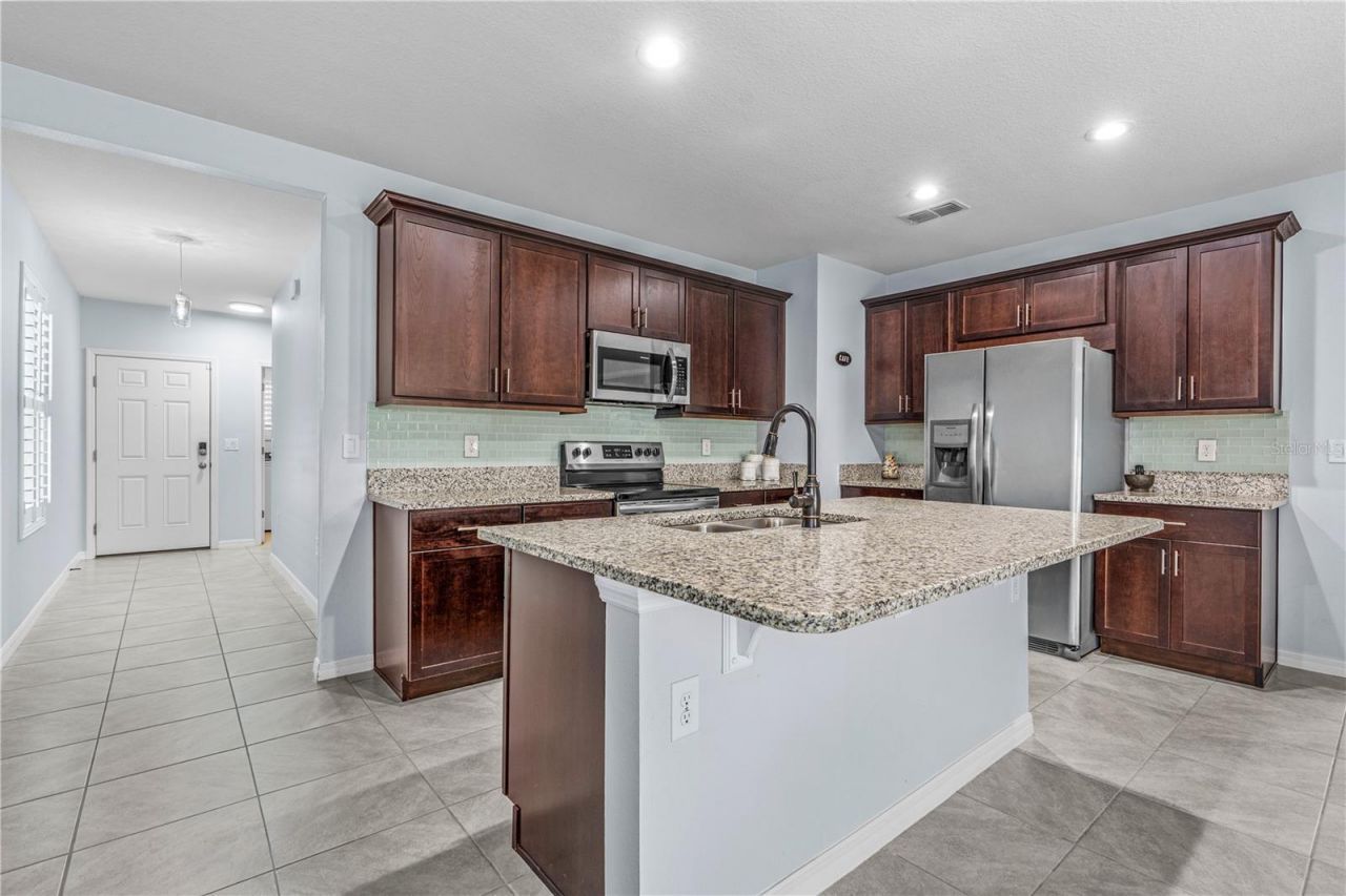 211 Caryota Court, New Smyrna Beach, FL 32168 Photo