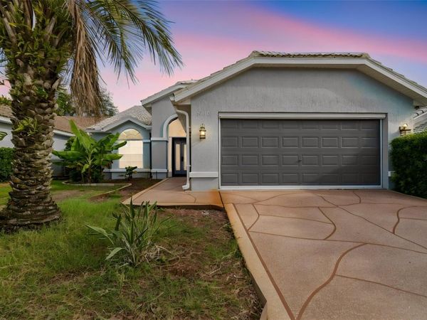 9376 FRENCH QUARTERS CIRCLE , WEEKI WACHEE, FL 34613