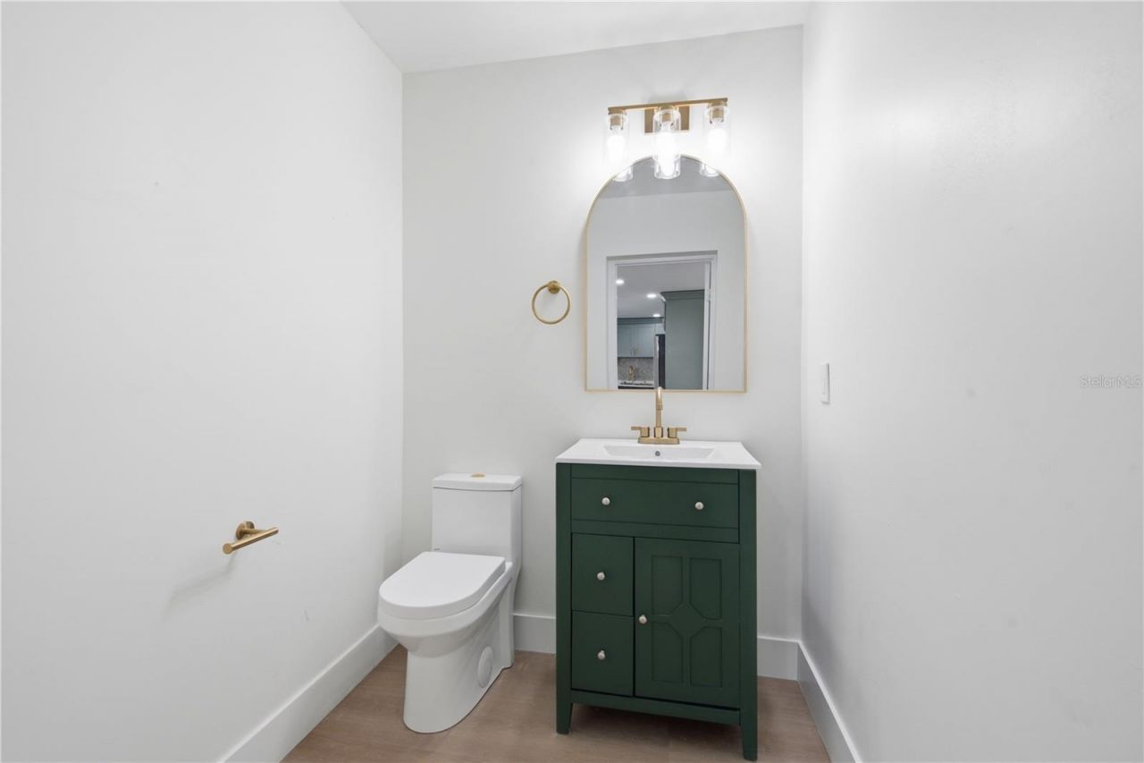 9460 Treasure Lane Ne, Saint Petersburg, FL 33702 Photo