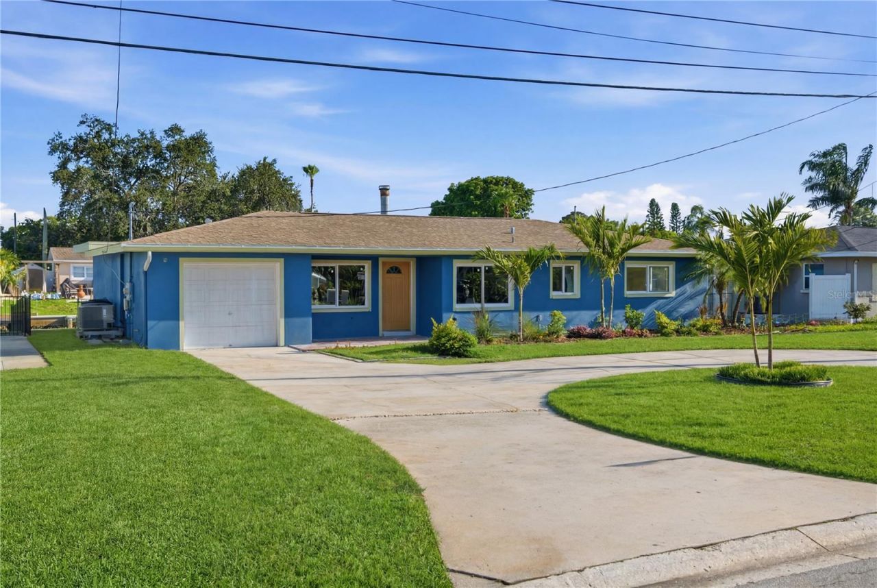 9460 Treasure Lane Ne, Saint Petersburg, FL 33702 Photo