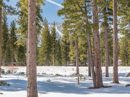 9517 Dunsmuir Way , Truckee, CA 96161 Photo