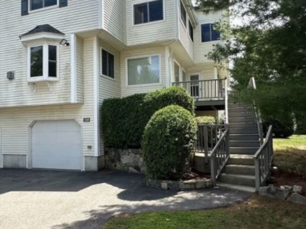 1301 Old Bridge, Unit 1301, Bellingham, MA 02019