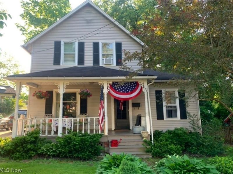 168 North Street, Chagrin Falls, OH 44022 Photo 1