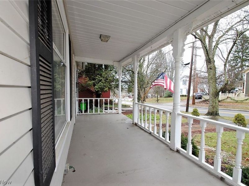 168 North Street, Chagrin Falls, OH 44022 Photo 2