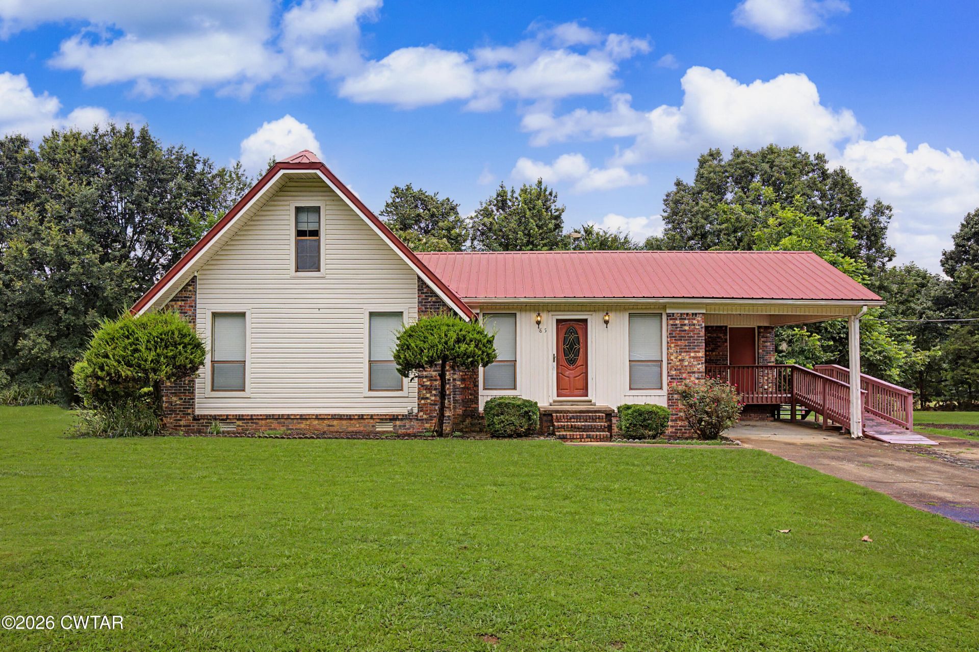 85 Holland Lane, Jackson, TN 38305 Main Photo