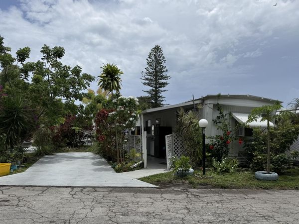 21 Palm Drive, Unit 21, Lake Worth Beach, FL 33461