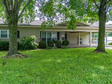 1303 Shelby McCallum Drive, Benton, KY 42025