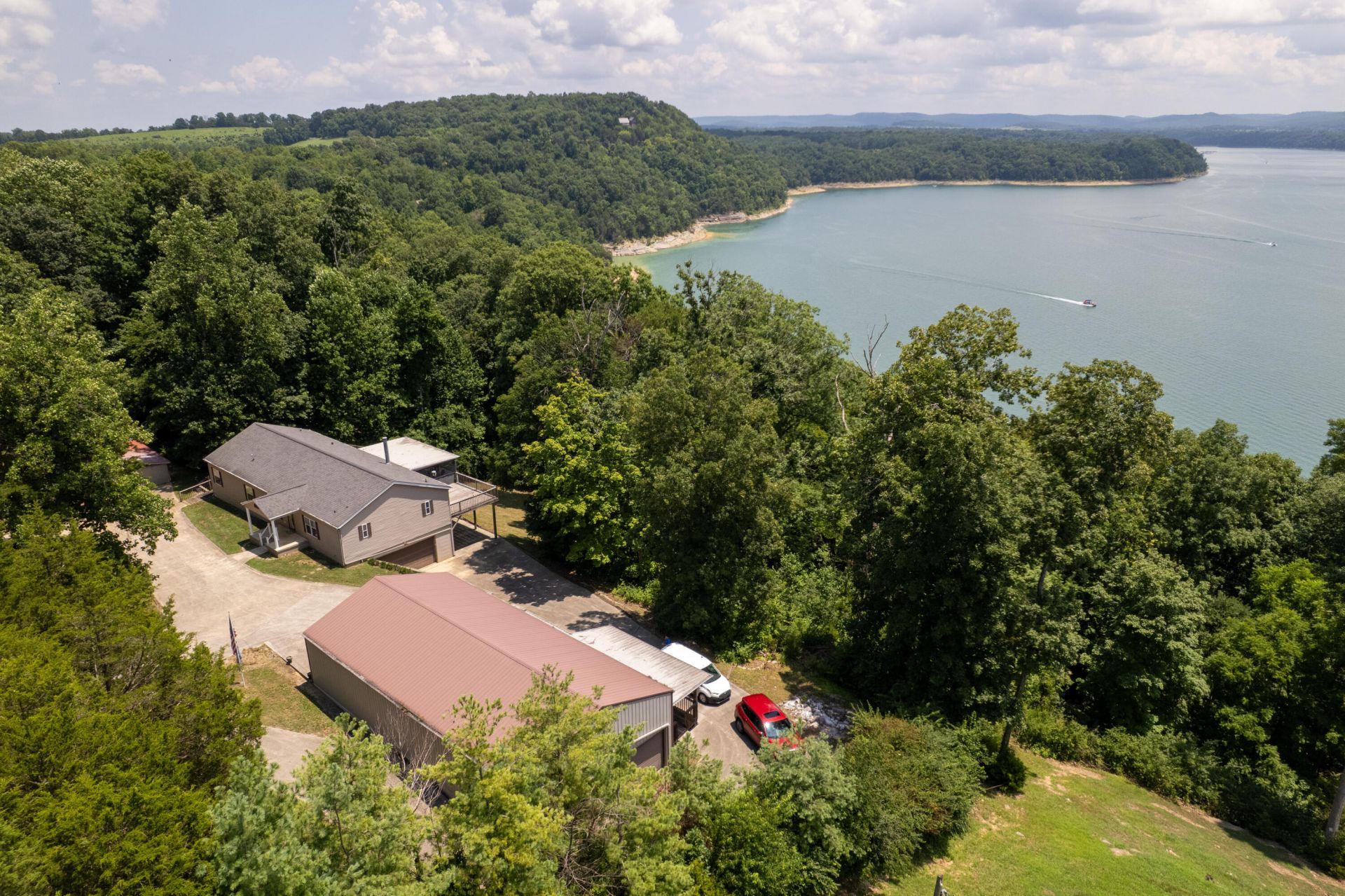 8882 Highway 761 , Nancy, KY 42544