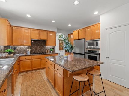 8208 Tail Race Dr, Roseville, CA 95747 Photo