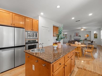 8208 Tail Race Dr, Roseville, CA 95747 Photo