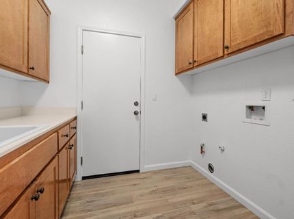 8208 Tail Race Dr, Roseville, CA 95747 Photo