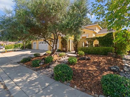 8208 Tail Race Dr, Roseville, CA 95747 Photo