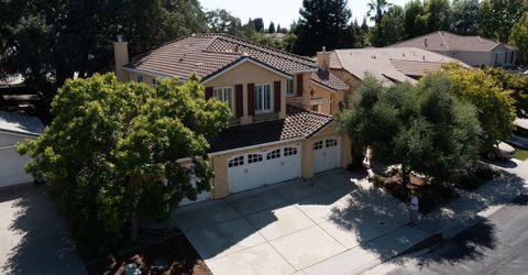 8208 Tail Race Dr, Roseville, CA 95747 Photo
