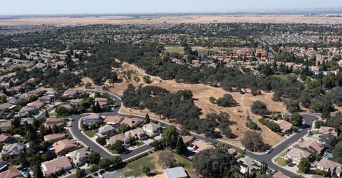 8208 Tail Race Dr, Roseville, CA 95747 Photo