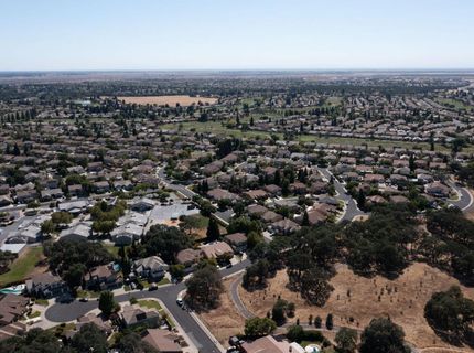 8208 Tail Race Dr, Roseville, CA 95747 Photo