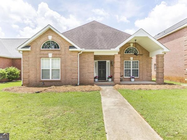 103 Jamestown Court, Centerville, GA 31028