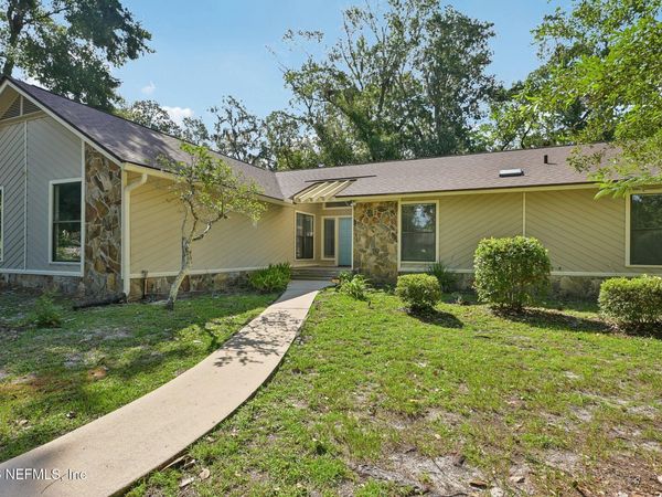 786 SWISS OAKS Court, St. Johns, FL 32259