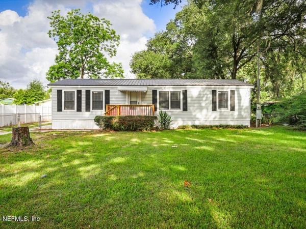 1642 HAMMOND Boulevard, Jacksonville, FL 32221