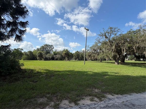 3900 CHALET SUZANNE DRIVE , LAKE WALES, FL 33859